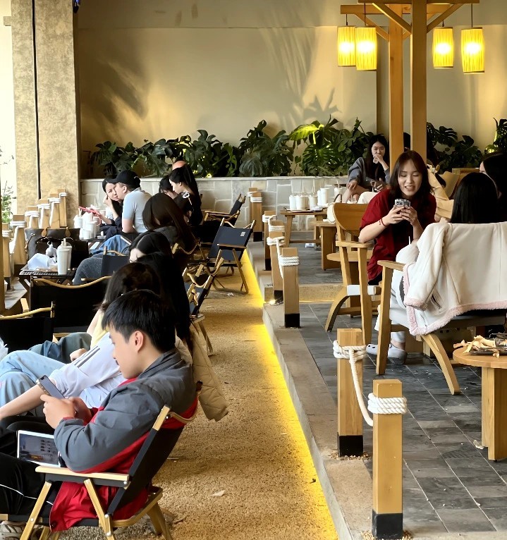 Better Wi-Fi - Advertiser funding improves speed & reliability.